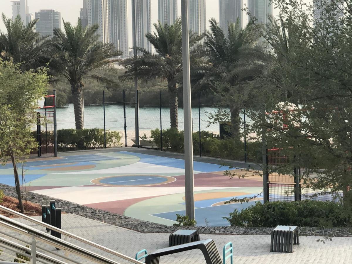 Large Size One Bedroom Apartment With Sea View アブダビ エクステリア 写真