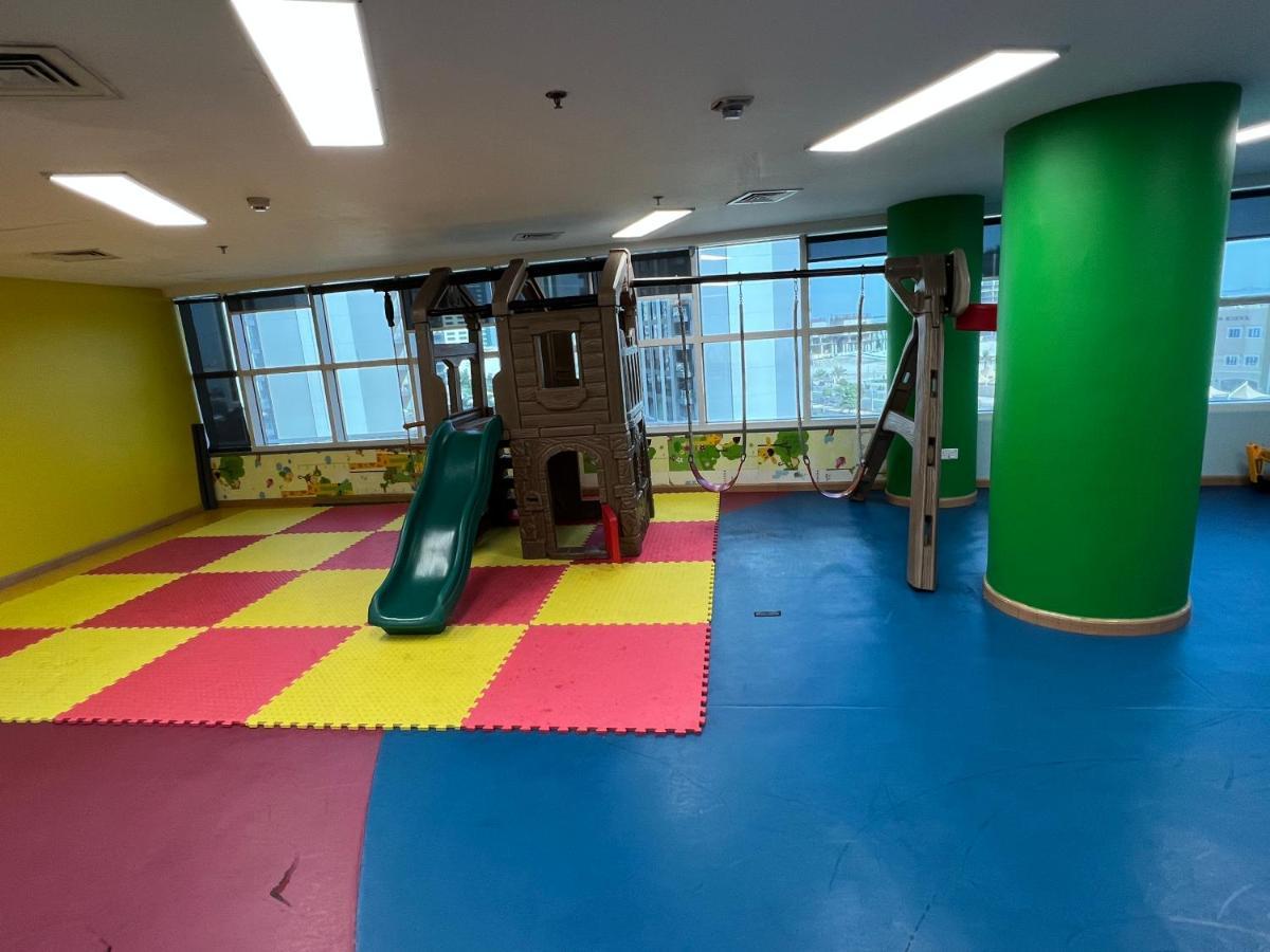 Large Size One Bedroom Apartment With Sea View アブダビ エクステリア 写真